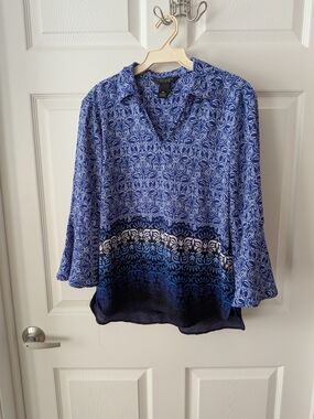Investments Blue Print V-Neck Top